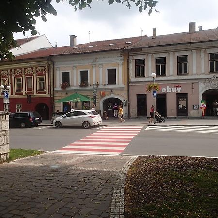 Penzion A Restauracia U Jelena Stará ľubovňa Exteriör bild